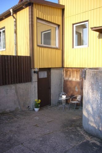 1:a i flygelbyggnad centralt i södra Visby