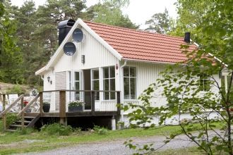 Bedårande hus i underbart naturläge vid havet