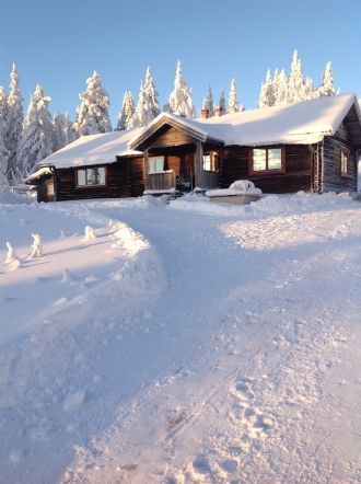 Möt våren i vackra Fryksås - mycket fin stuga