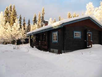 Trevlig fjällstuga vid Åkersjön - båt ingår