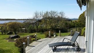 Vid havet - nyrenoverat i Varberg med gästhus