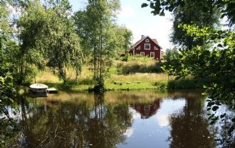 Stuga södra Småland vid Ronnebyån en äkta idyll