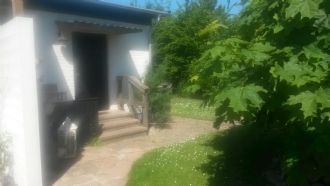 Gemytligt strandnära boende med havsutsikt