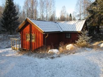Sjönära stuga i natursköna Rämshyttan Sångvik