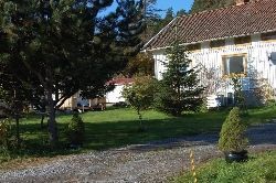 Stuga Bo På Lantgård BED & BREAKFAST & Restaurang