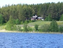 Mysigt stuga med sjöutsikt