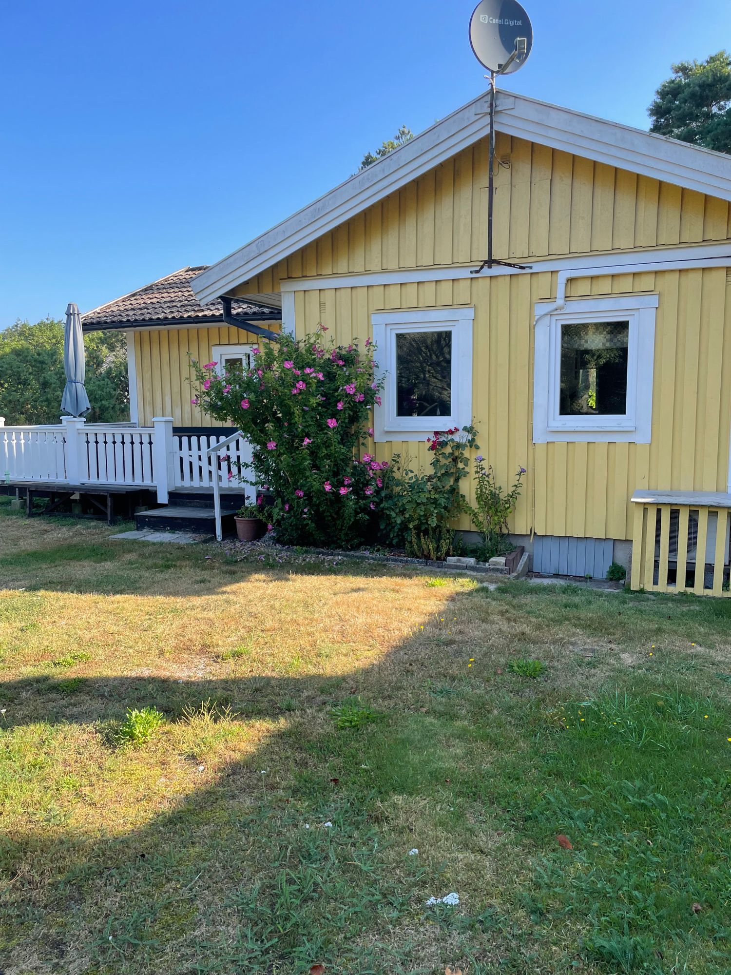 Strandnära stuga uthyres på Österlen. – bild 3 av 24