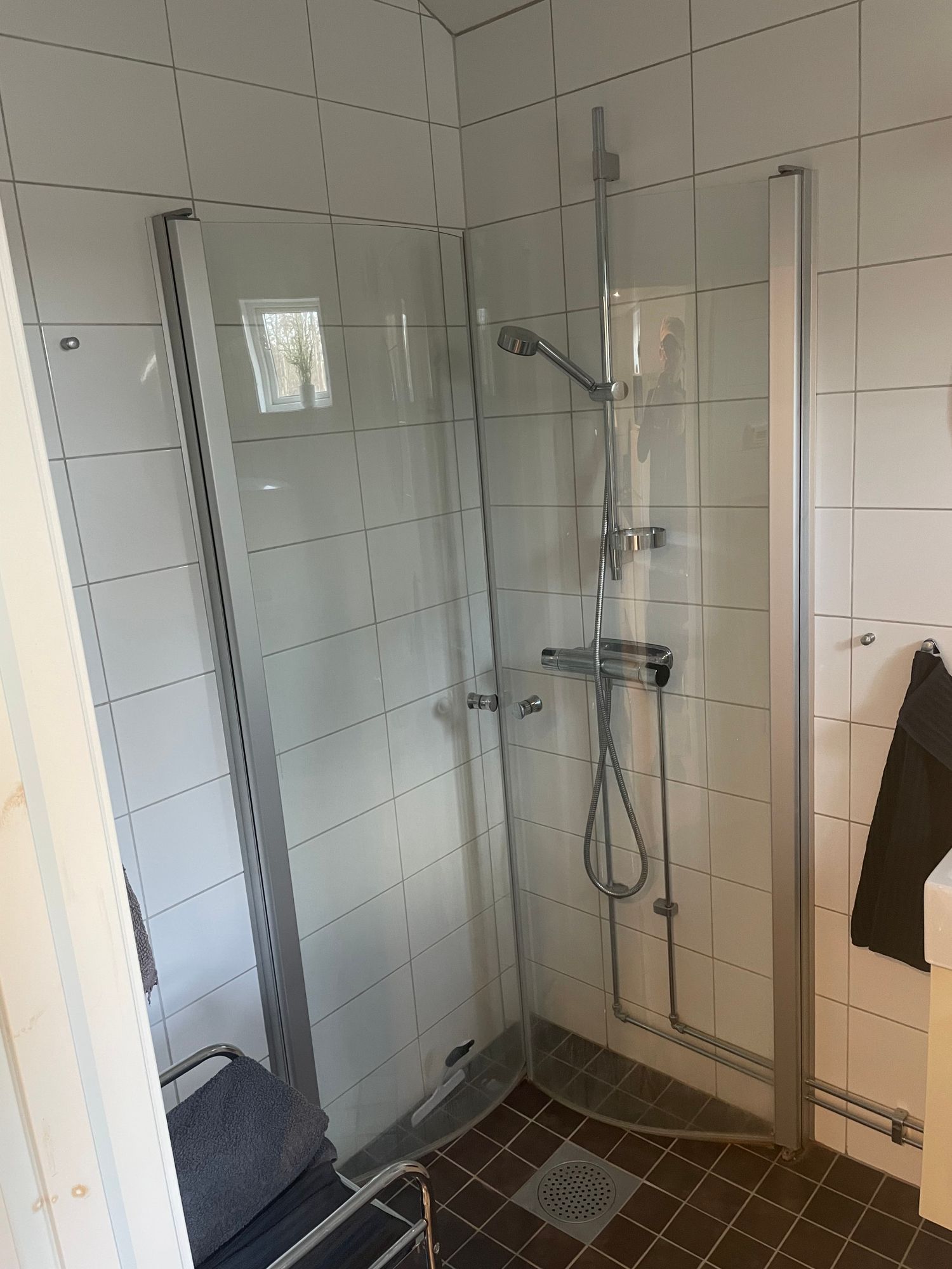 Mysig stuga lantligt läge nära stad,sjö och hav – bild 8 av 9