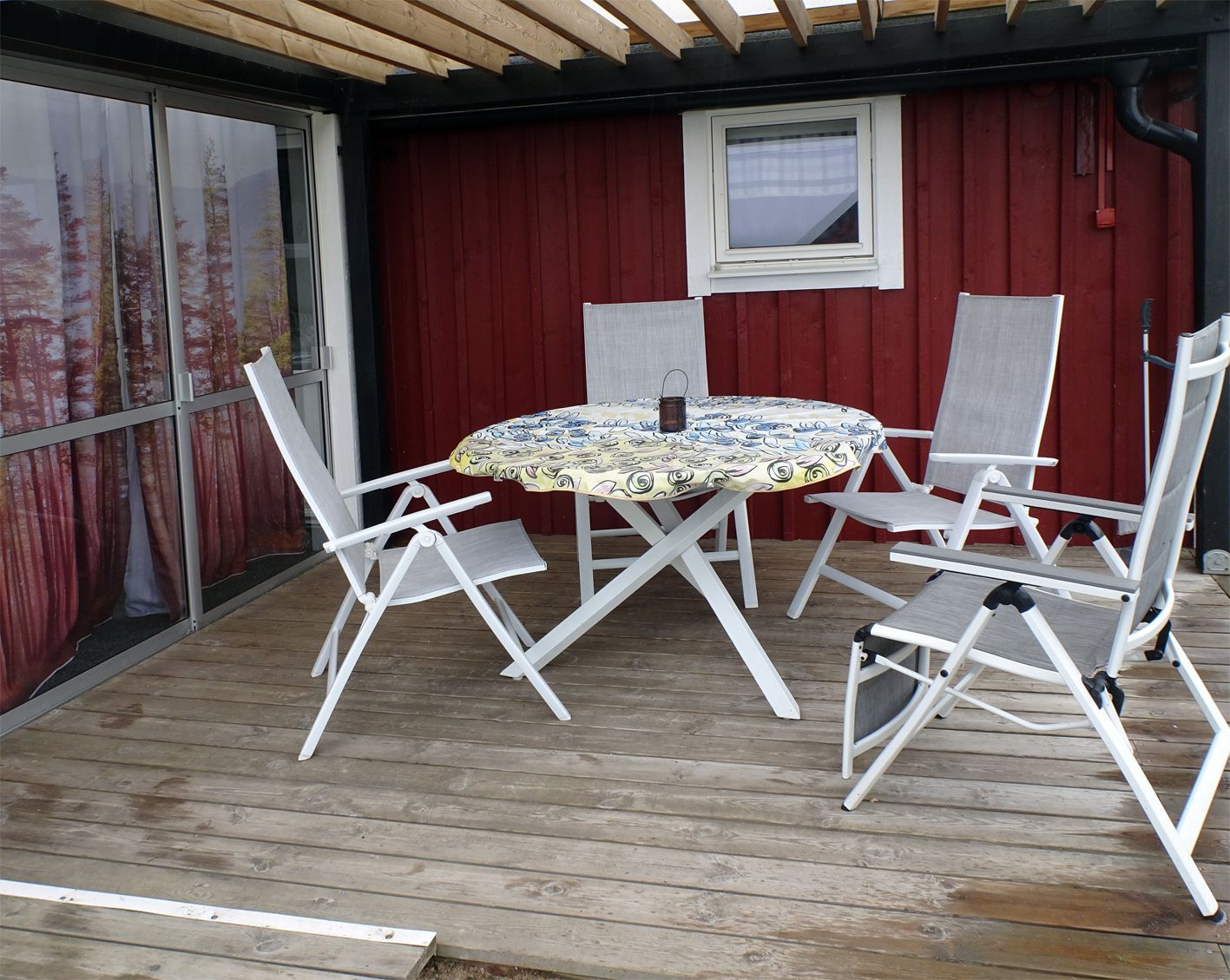 Första parkett; 50 m till badstrand – bild 13 av 24