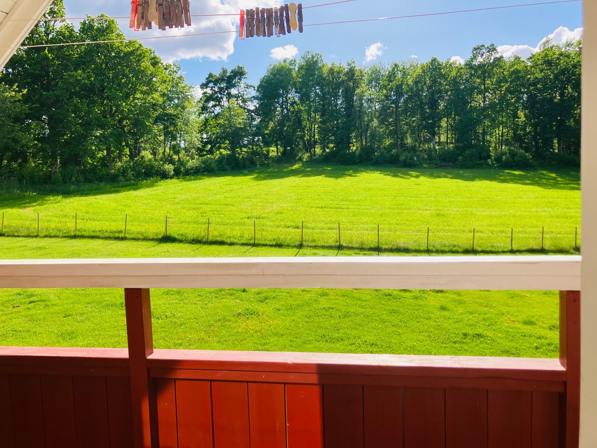 Trivsamt hus på landet - Småländska höglandet – bild 16 av 23
