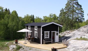 12 000 kvm stor naturtomt, 20 m från havet!