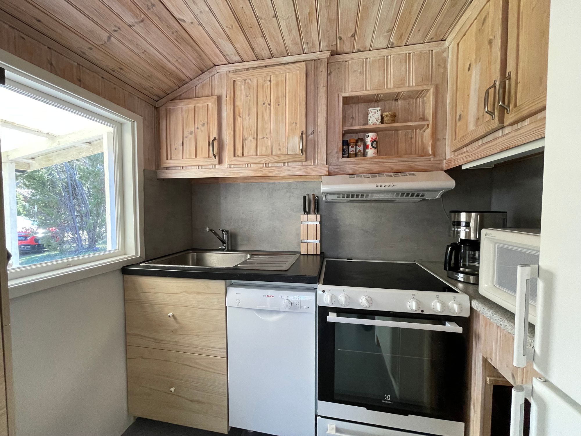 Tofta - stor tomt nära stranden – bild 8 av 15