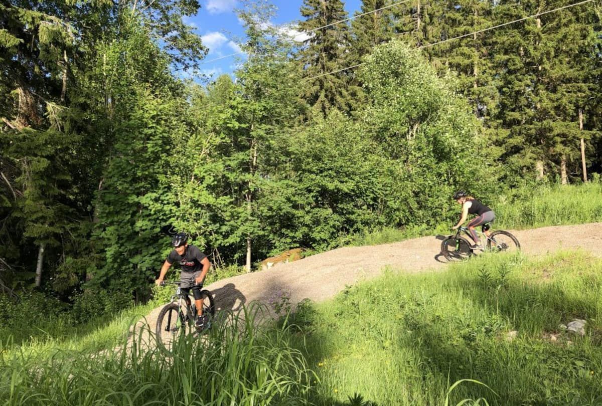 Stuga vid Klarälvens strand i Branäsbergets dal – bild 15 av 19