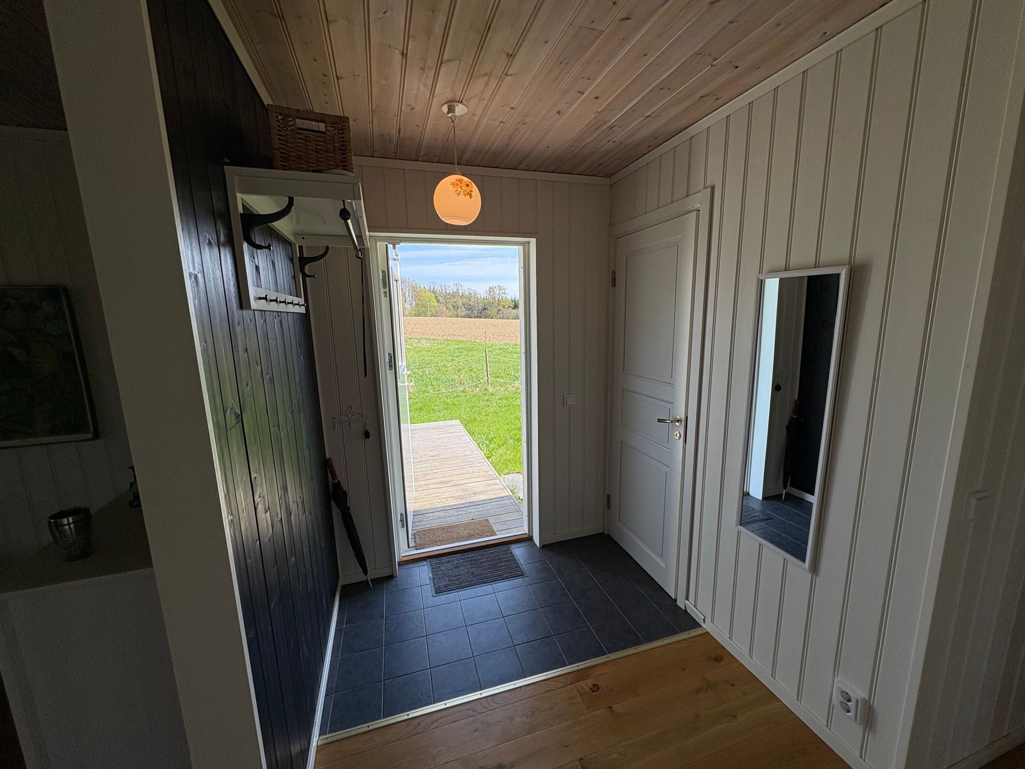 Nybyggd stuga i Småland – bild 13 av 18