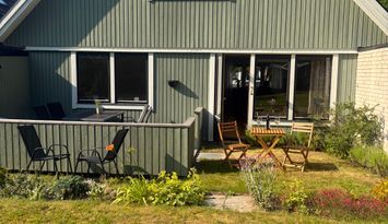 Familjehus i Bräkne-Hoby – trädgård, grill & AC