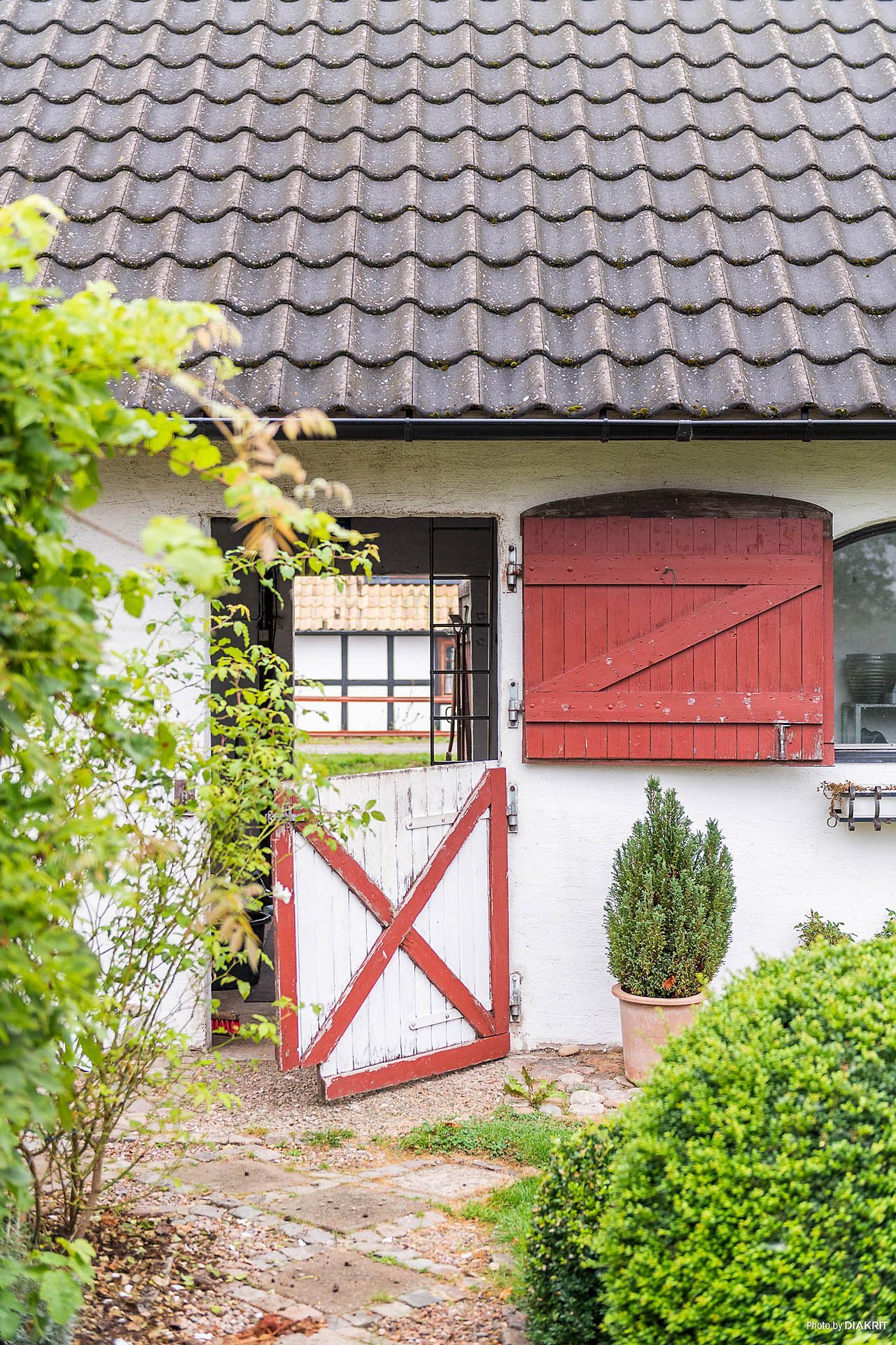 SOLHAGEN - Kullahalvön lantligt nära hav och natur – bild 13 av 24
