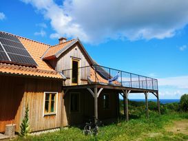 Stort hus med havsutsikt på Österlen