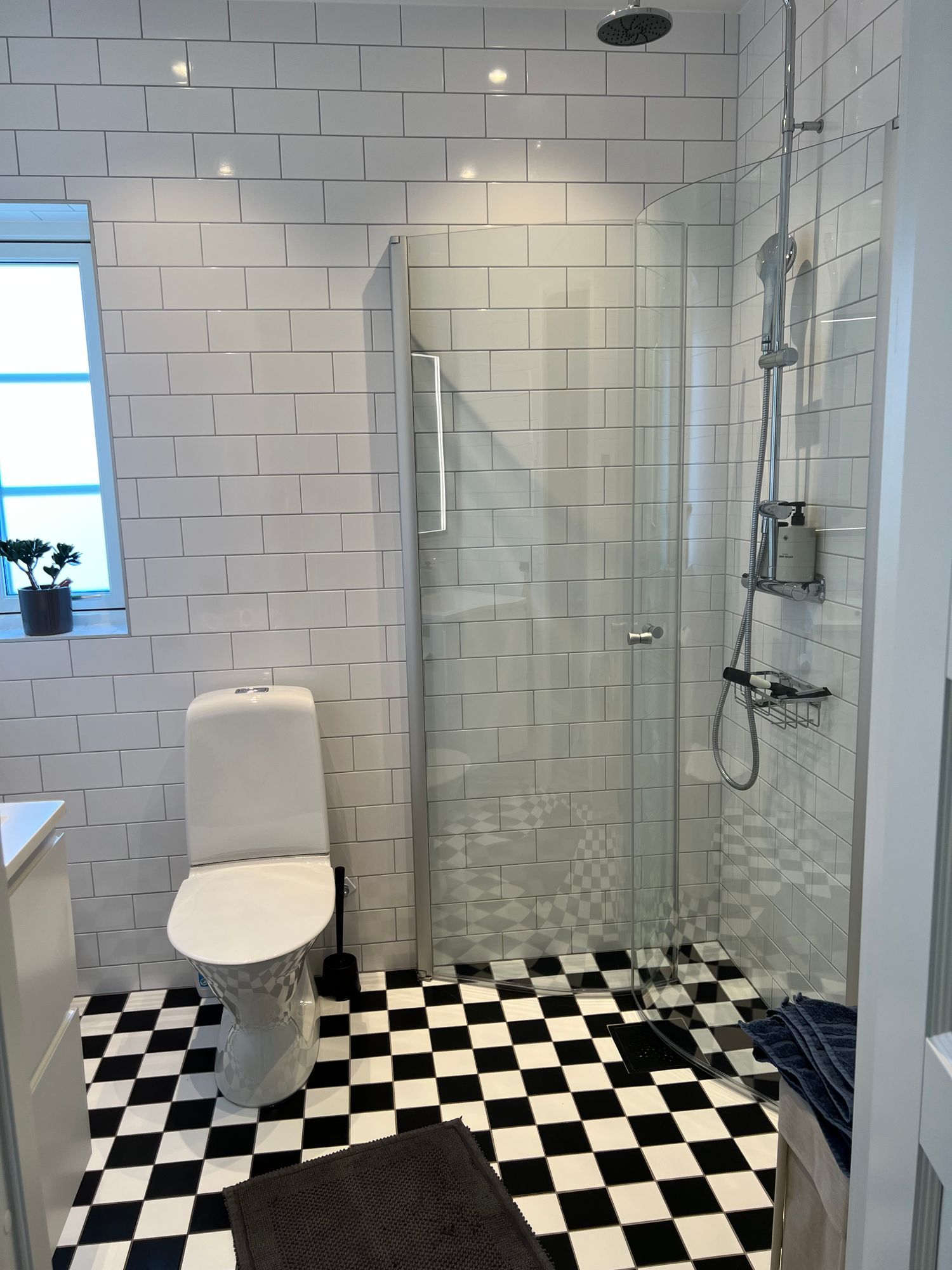 Modernt boende mitt i Arild – bild 18 av 22