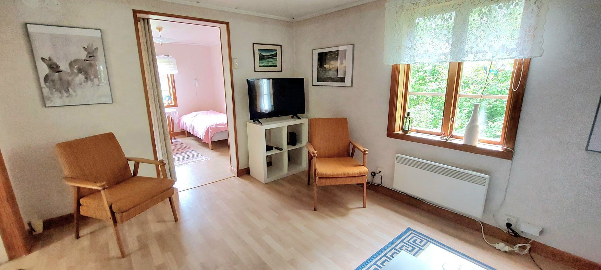 Sommarstuga på landet, 4000/vecka. – bild 4 av 11