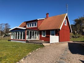 Villa i strandläge, fri havsutsikt, naturreservat