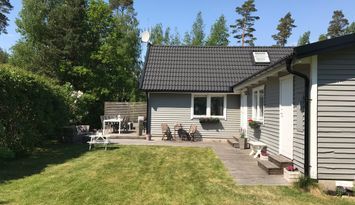 Mysig stuga i Hemmeslöv