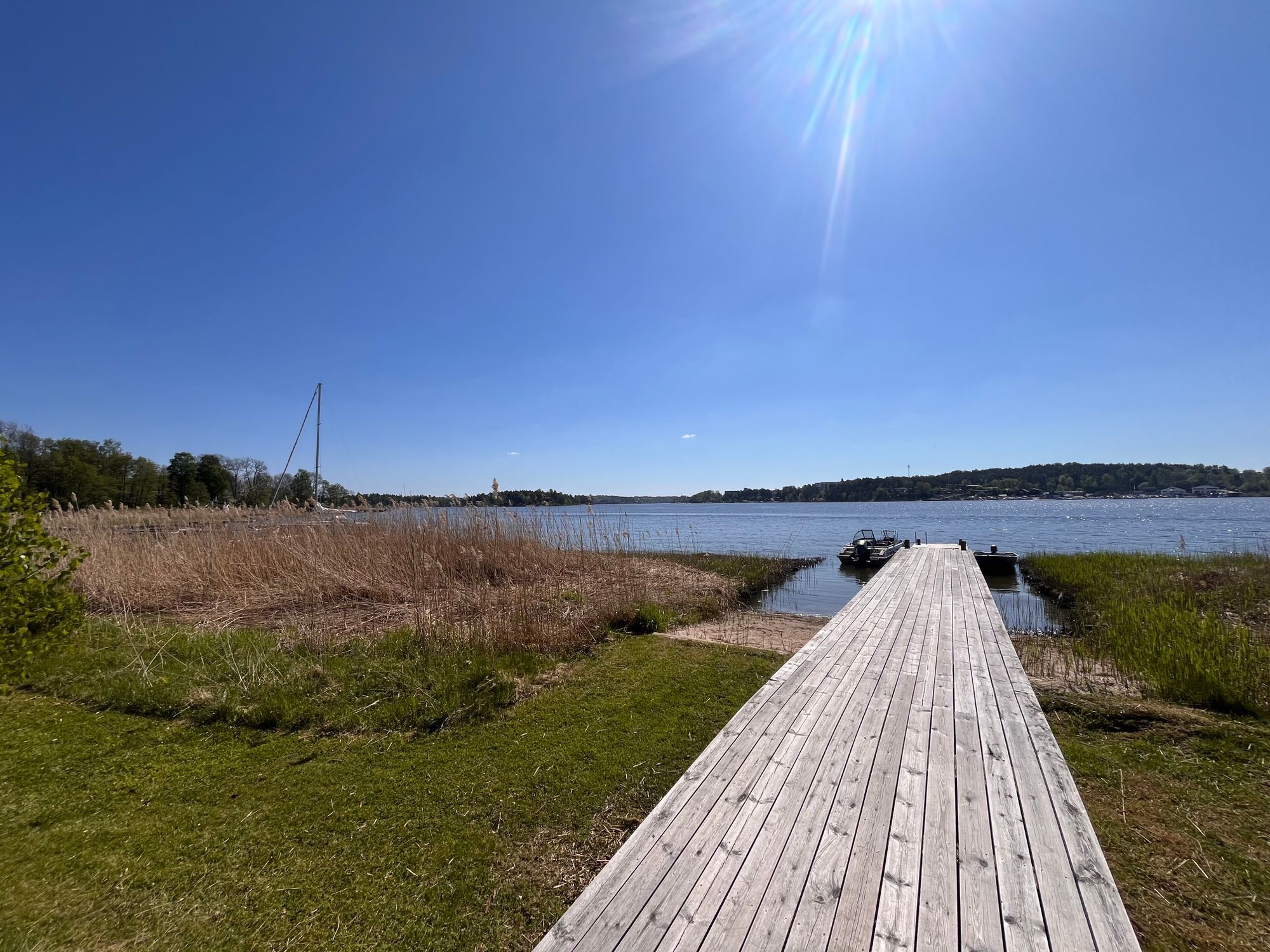 Charmig Skärgårdsstuga i Vaxholm – Egen Brygga – bild 4 av 14