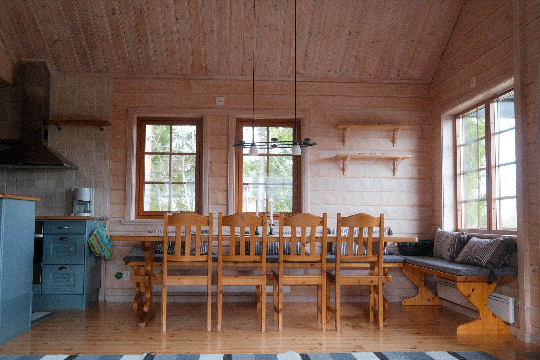 Bo i backen – stor fjällstuga i Klövsjö m. bastu – bild 6 av 24