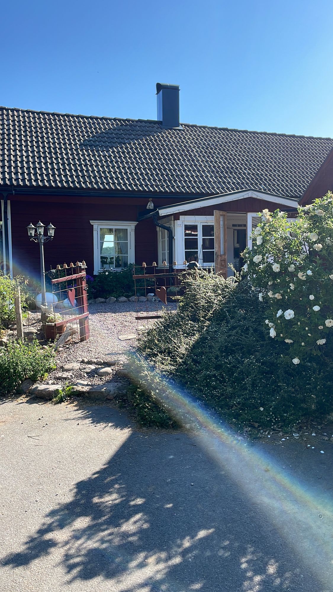 Hus vid sjön Sommen