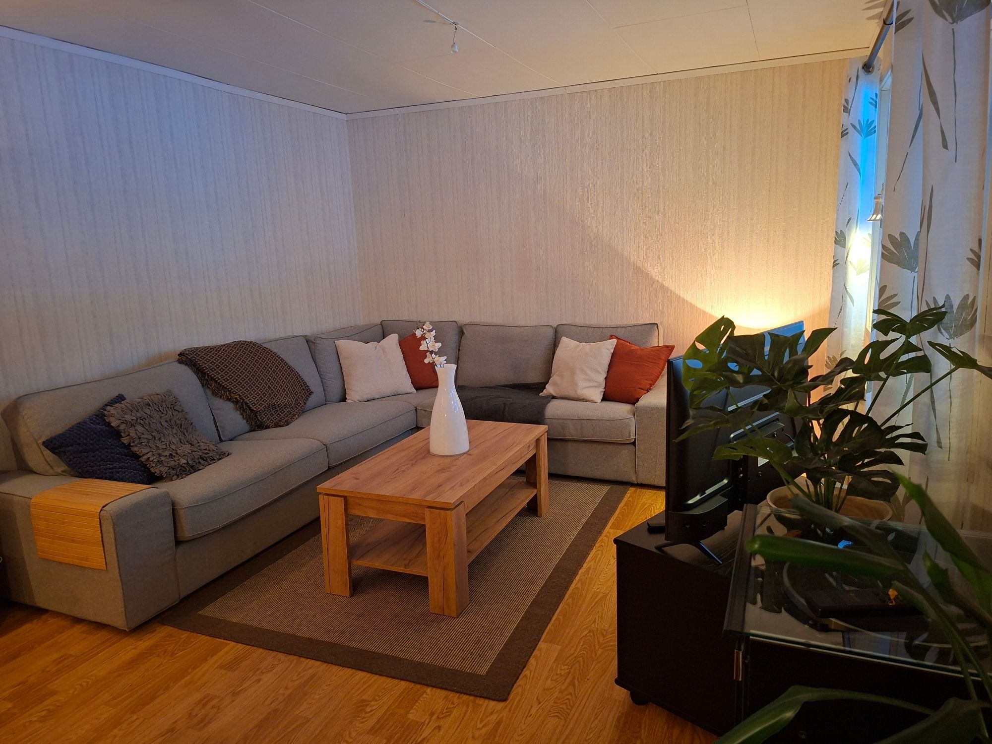 Rymlig villa i den idylliska fiskebyn Norrfors – bild 11 av 24