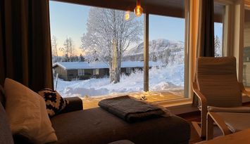 Topfräscht radhus med lyxig bastu