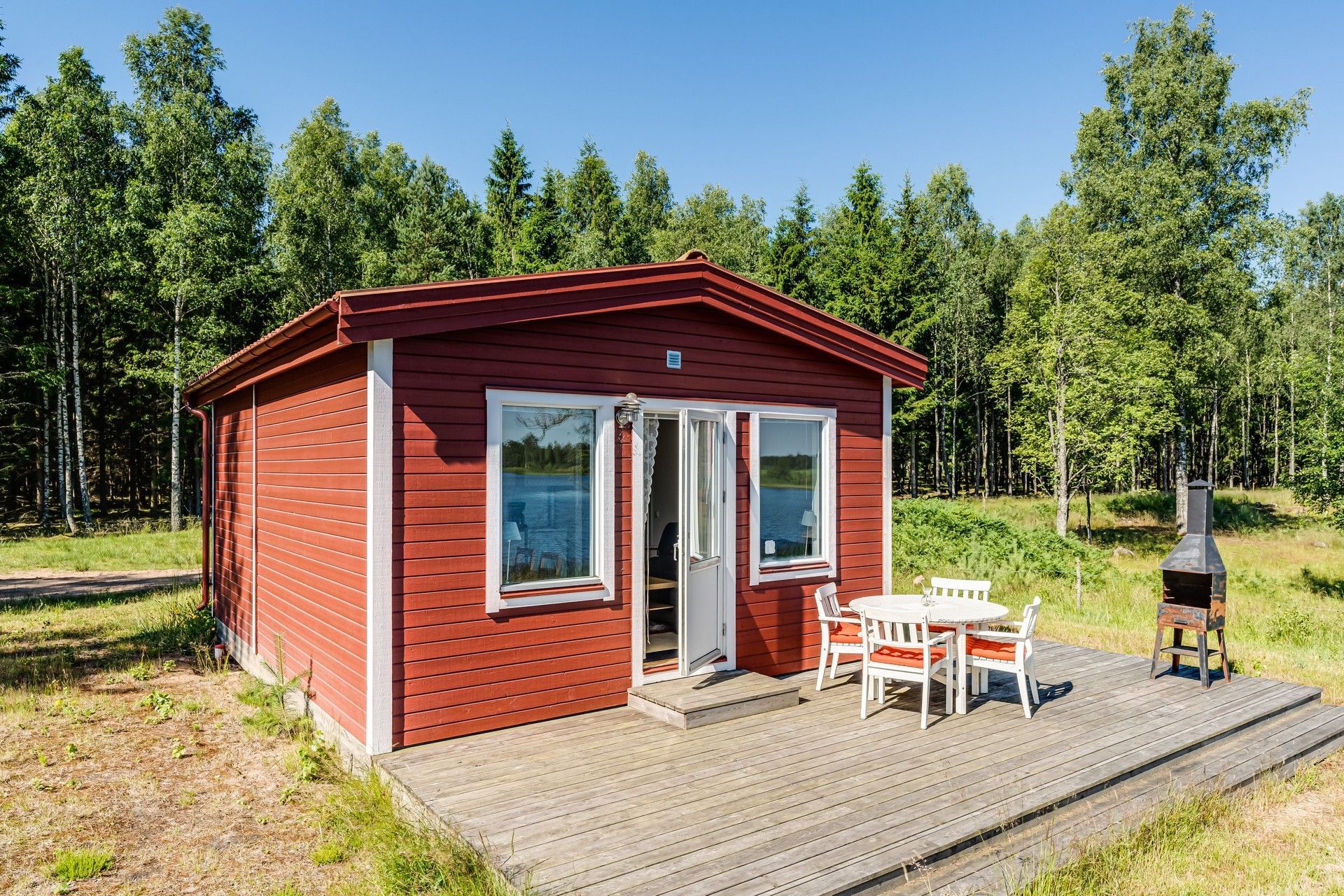 Semesterhus med härlig sjöutsikt | SE06015 – bild 14 av 16