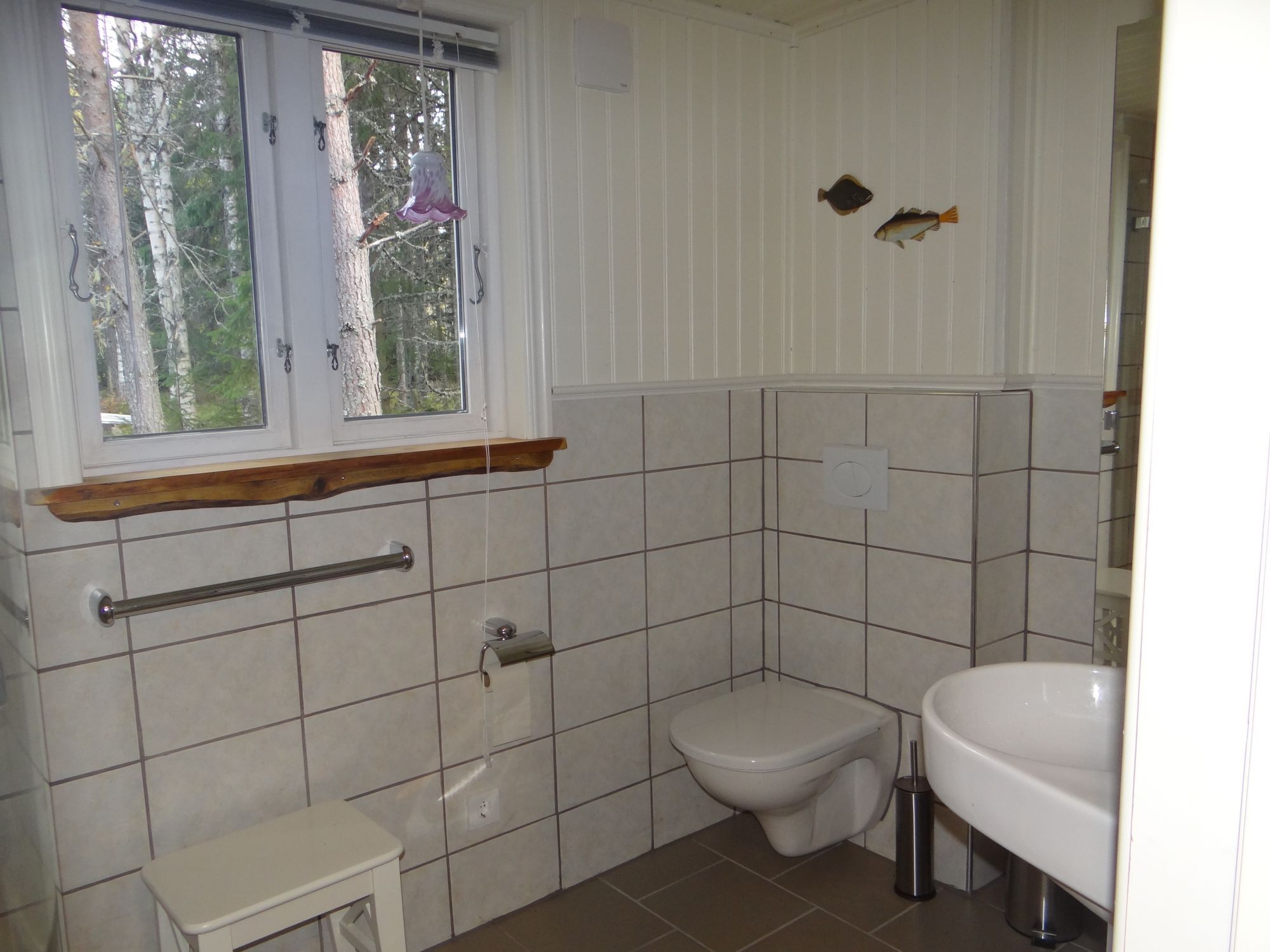 Mysig stuga på en alpackagård – bild 13 av 24