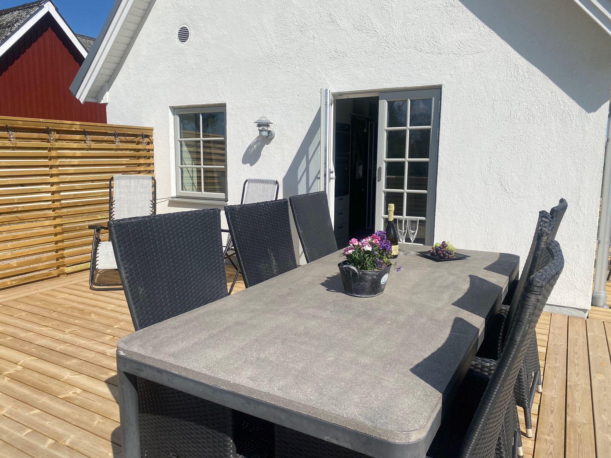 Nyrenoverat hus på den skånska landsbygden. – bild 5 av 24