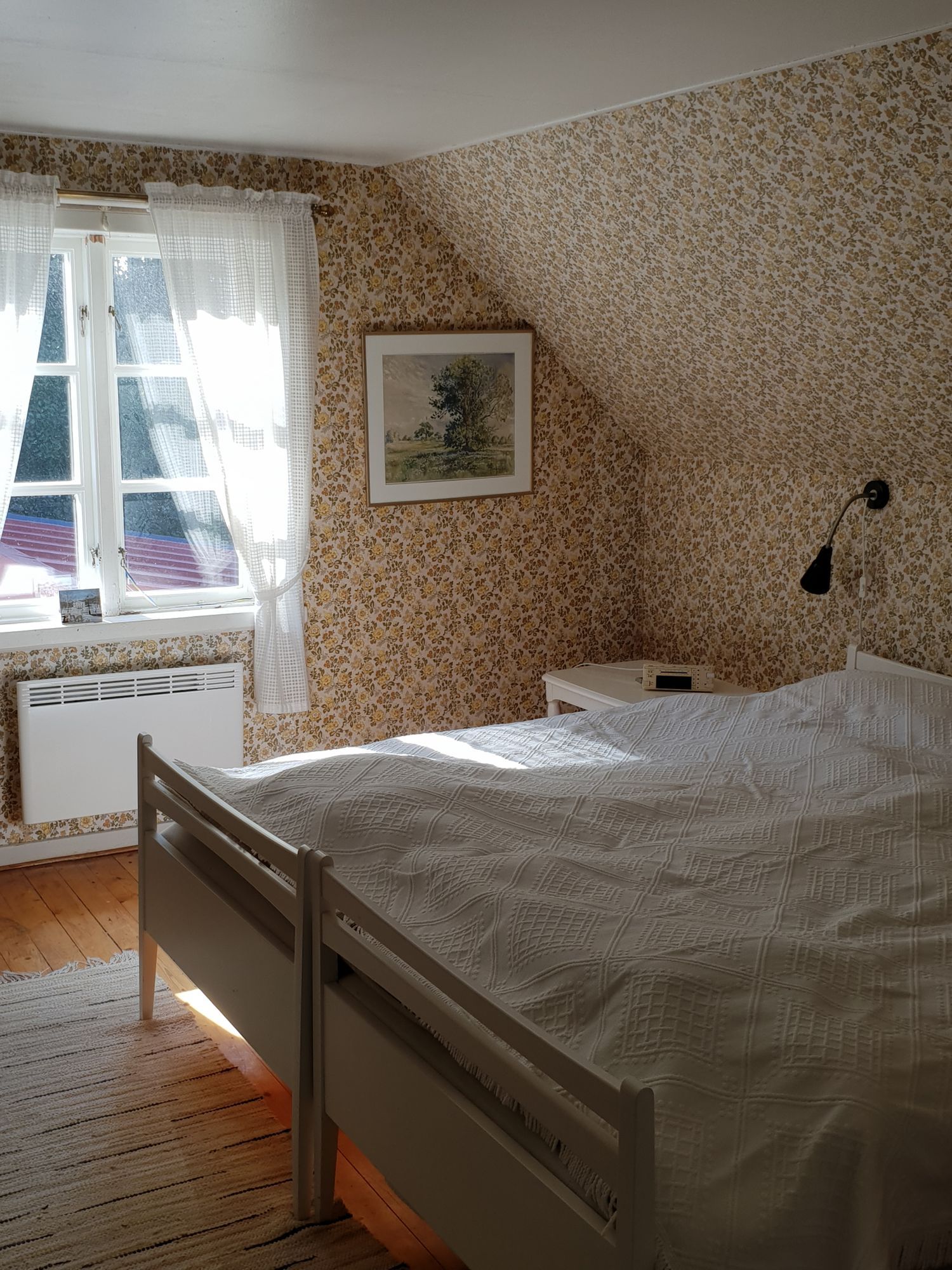 Unikt läge, charmigt renoverat hus – bild 16 av 24