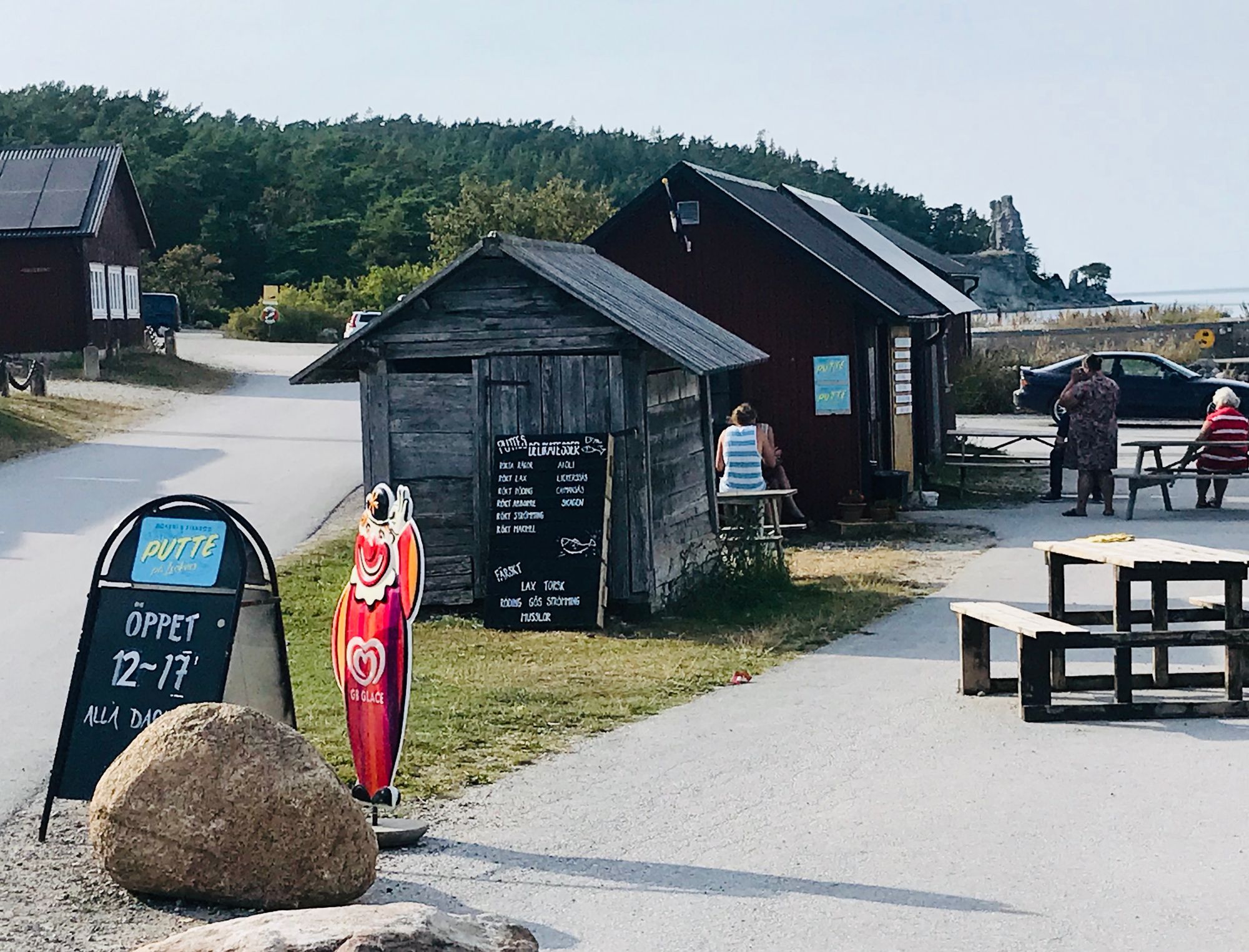 Trivsamt havsnära i Stenkyrka, Gotland – bild 13 av 14