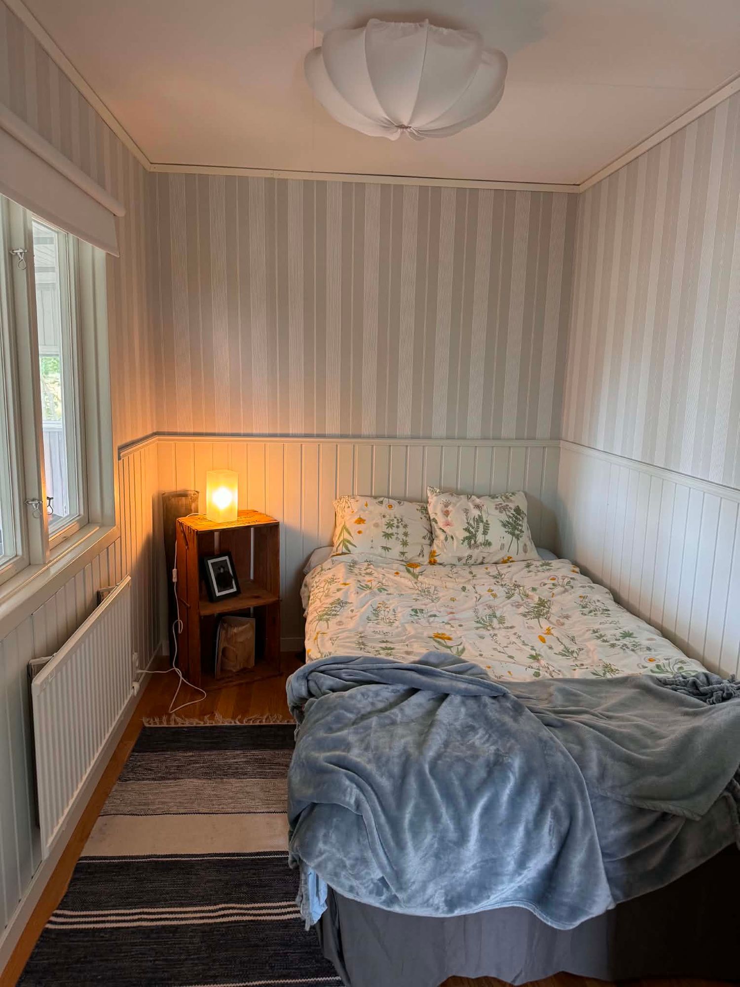 Stuga vid Össby med havsutsikt och enskilt läge – bild 12 av 24