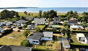 Strandnära stuga på skånska Kullahalvön