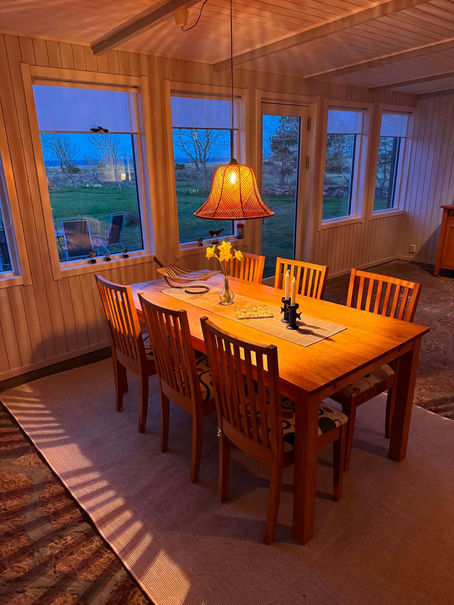 Stuga vid Össby med havsutsikt och enskilt läge – bild 8 av 24