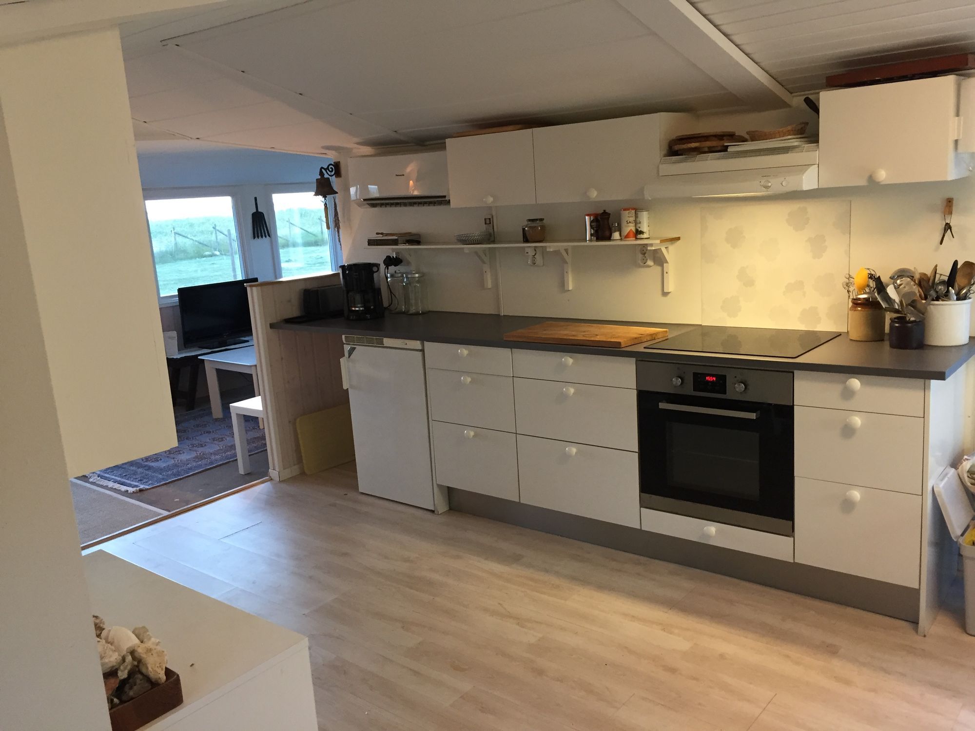 Unikt läge! Stuga på stranden – bild 8 av 24