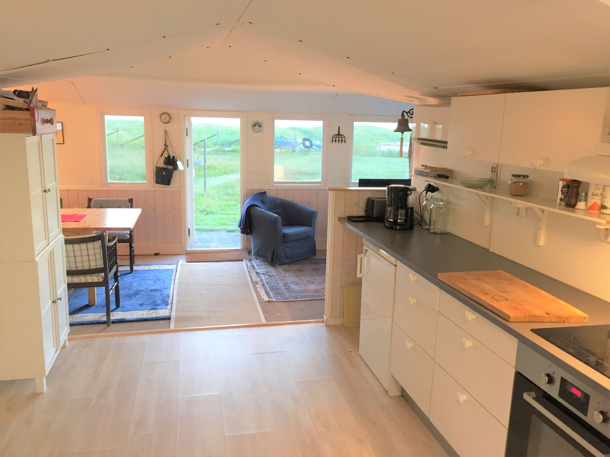 Unikt läge! Stuga på stranden – bild 13 av 24