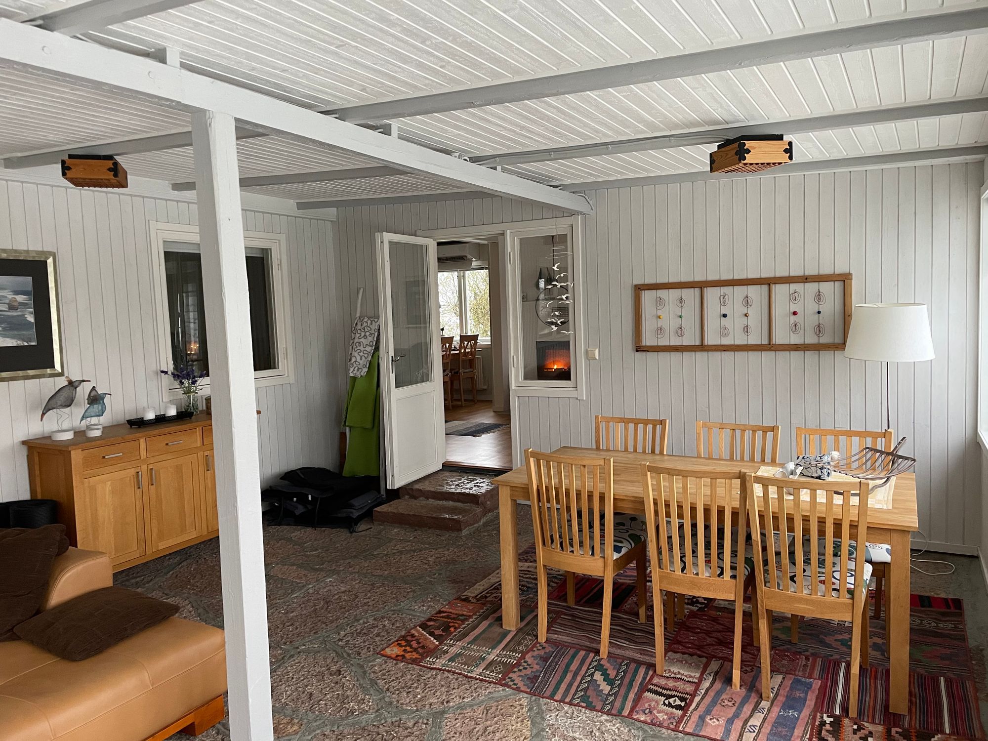 Stuga vid Össby med havsutsikt och enskilt läge – bild 9 av 24