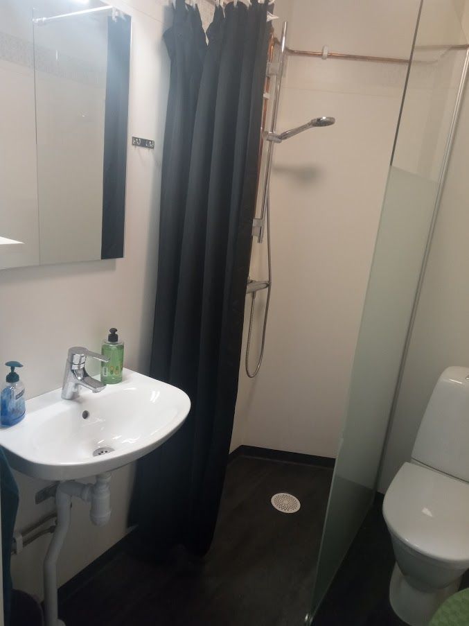 Stort Hälsingehus i natusköna Bergvik – bild 23 av 24
