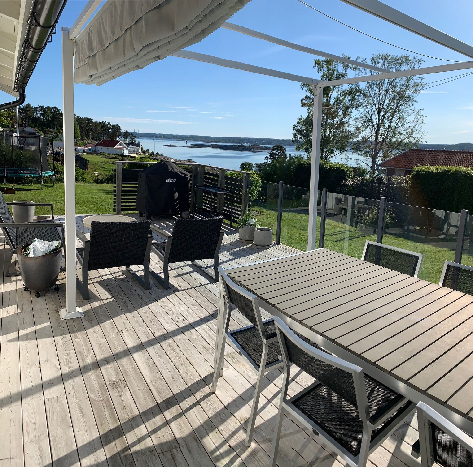 Härligt sommarhus på Tjörn med havsutsikt. – bild 2 av 24
