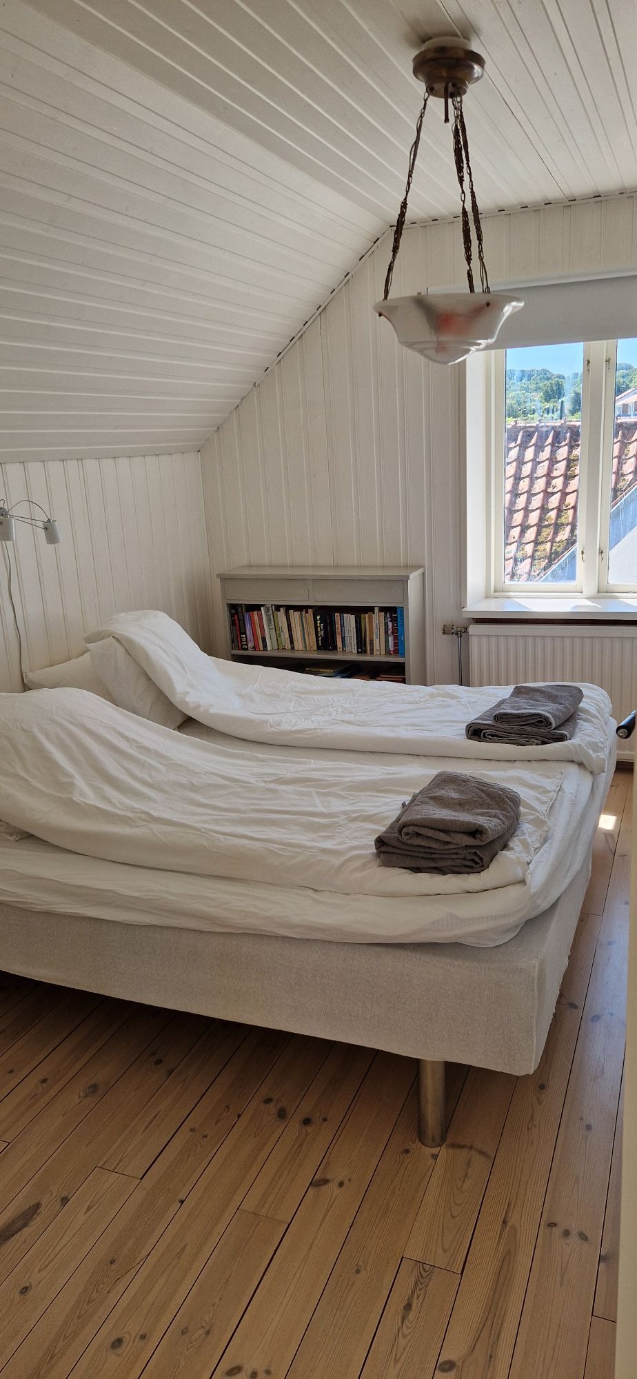 Gathus med havsutsikt centralt i Kivik – bild 18 av 21