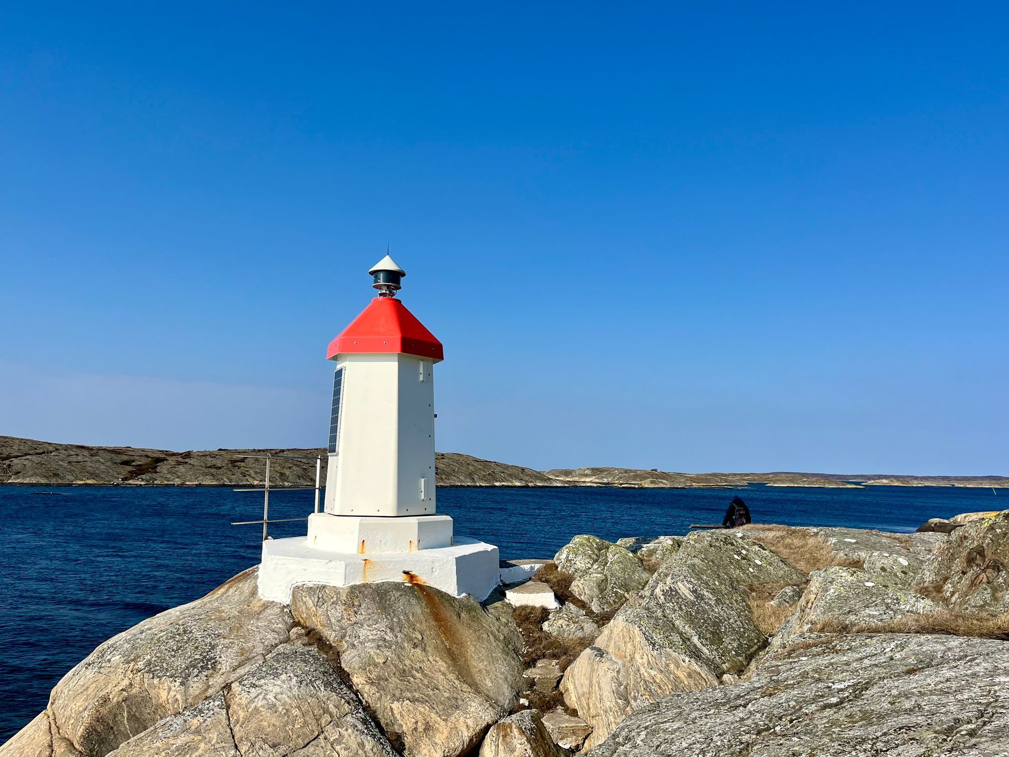 Stuga, Orust, Bohuslän, lugnt läge, skog, havsnära – bild 23 av 23
