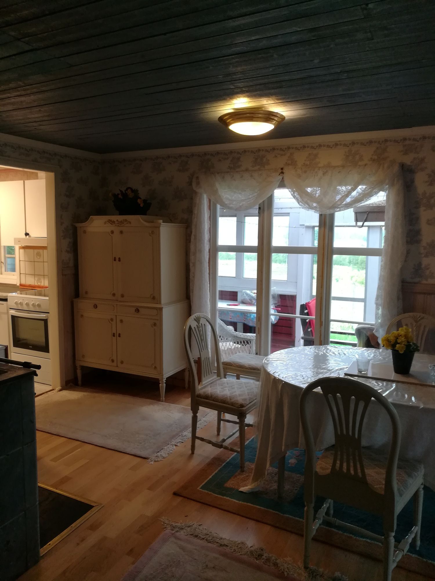 Privatstrand,sjöutsikt,fiske, jakt.klättring,bastu – bild 13 av 17