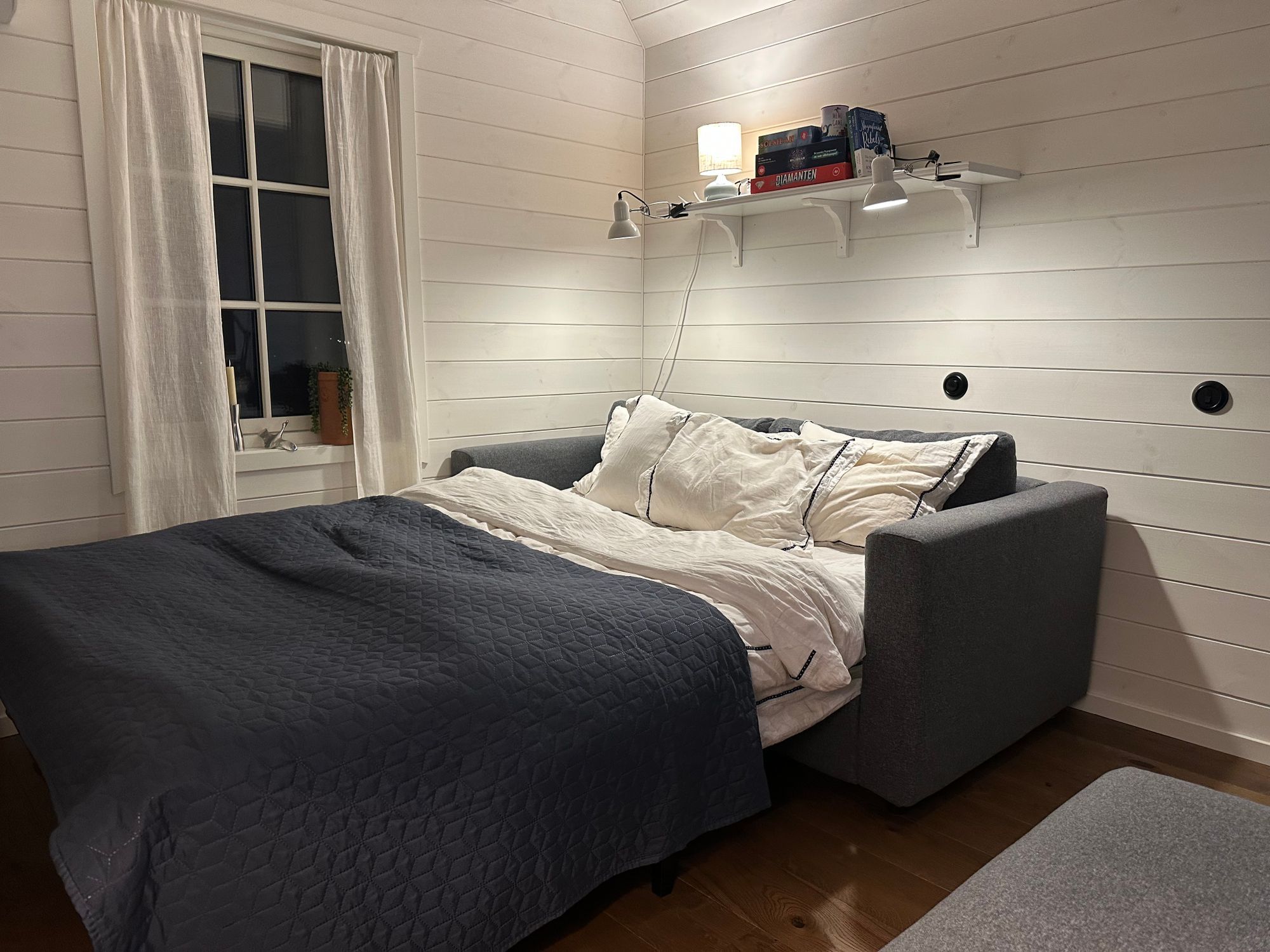 Nybyggt Attefallshus i Stockholms skärgård,Vaxholm – bild 5 av 12