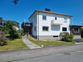 Havsnära villa i Långedrag