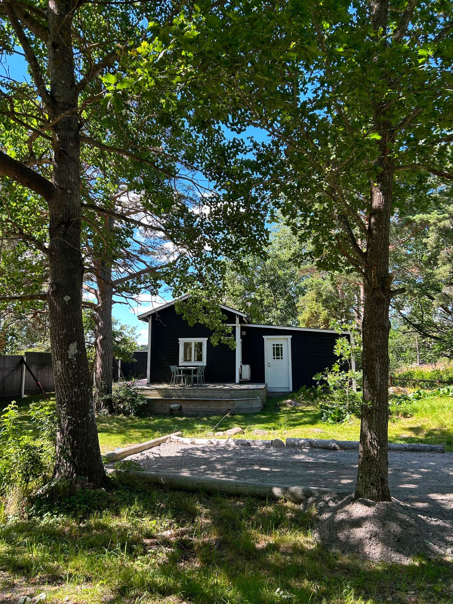 Modern och mysig stuga nära Arkösund skärgården