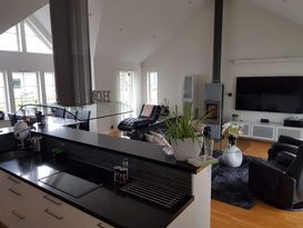 Hyr lyxig villa i Kalmar, pool & spabad, Ironman